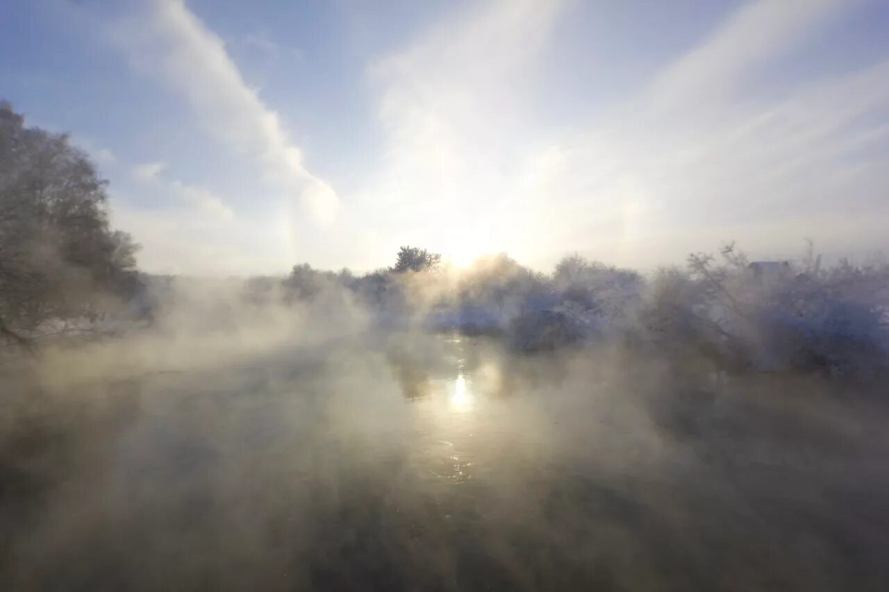 Песня над рекой туман дым. Туман Первоуральск. Дым над рекой фото. Туман над Рассказовом. Туман над рекой Казаченко.