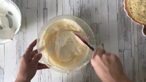 Смешать крем