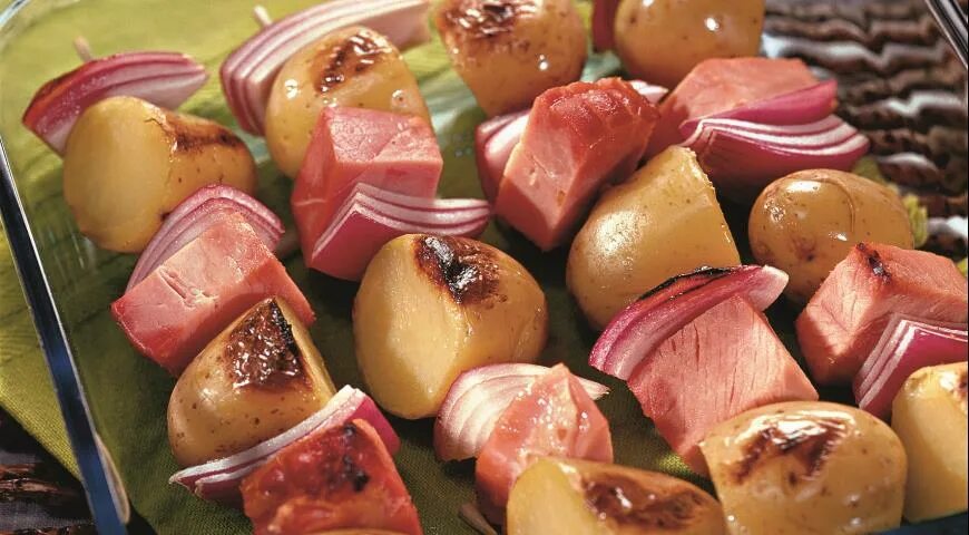 Как вкусно замариновать картошку для запекания