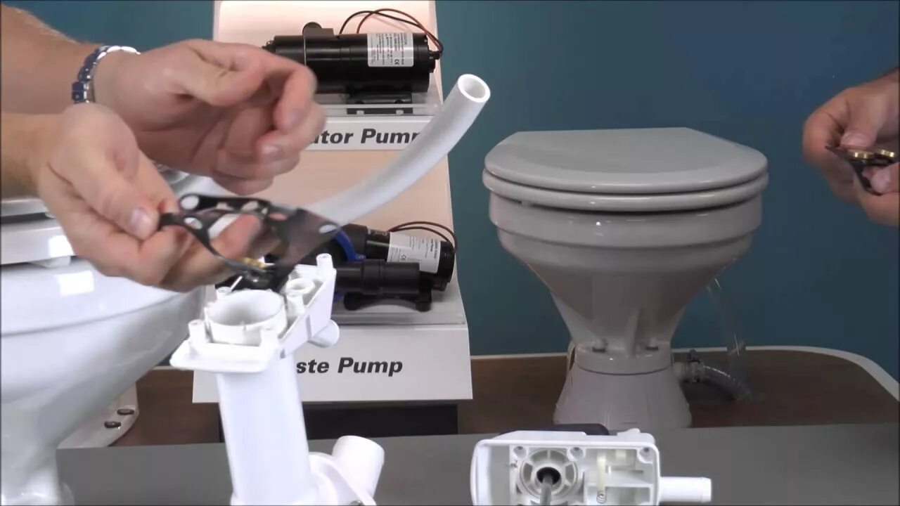 Как разобрать унитаз. Туалета jabsco 29200-0120. ручной морской унитаз jabsco twist&#039;n&#039;lock. унитаз с ручным насосом модификации. компрессор для унитаза.