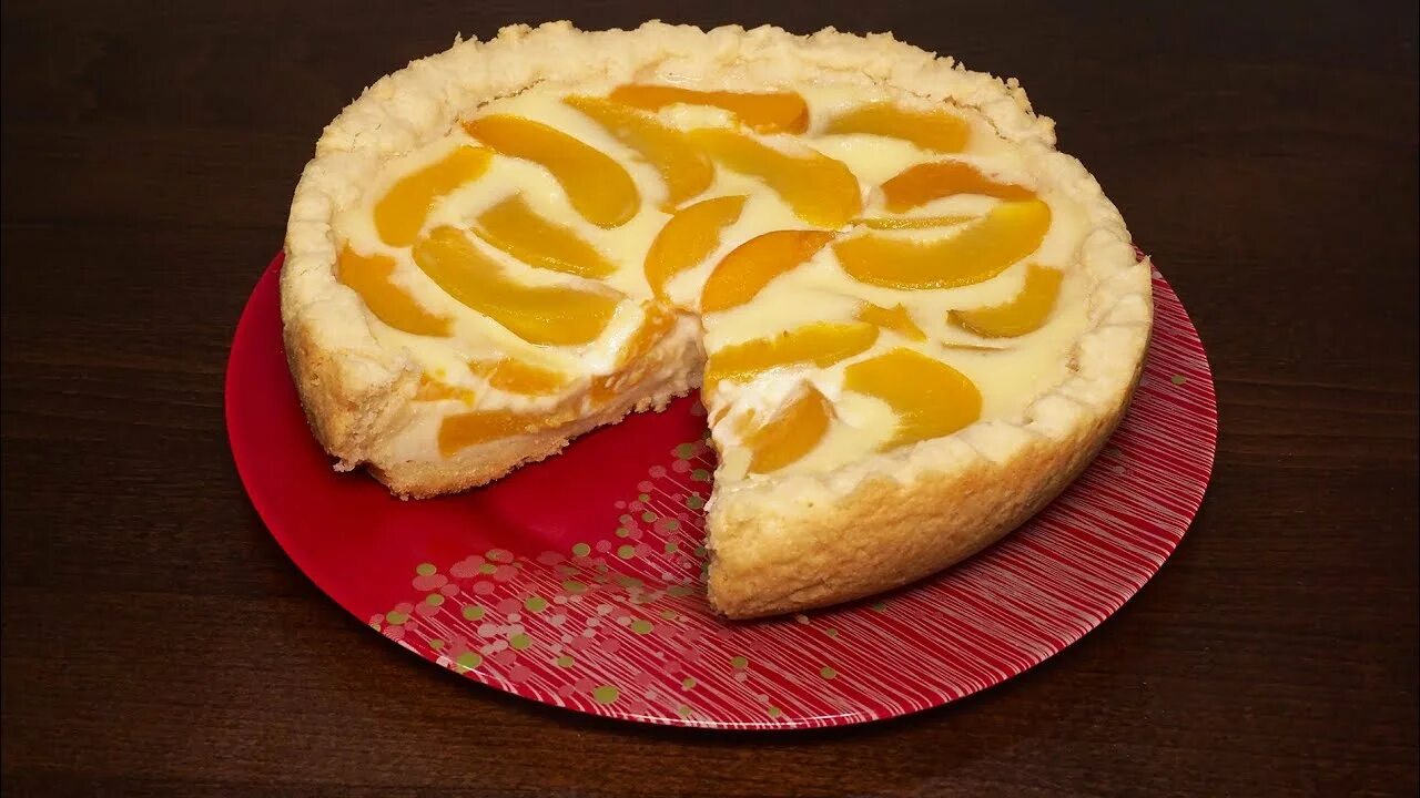 Пирог с консервированными рецепт. Пирог с творогом и персиками. пирог с персиками консервированными. песочный пирог с персиками. песочный творожный пирог с персиками.