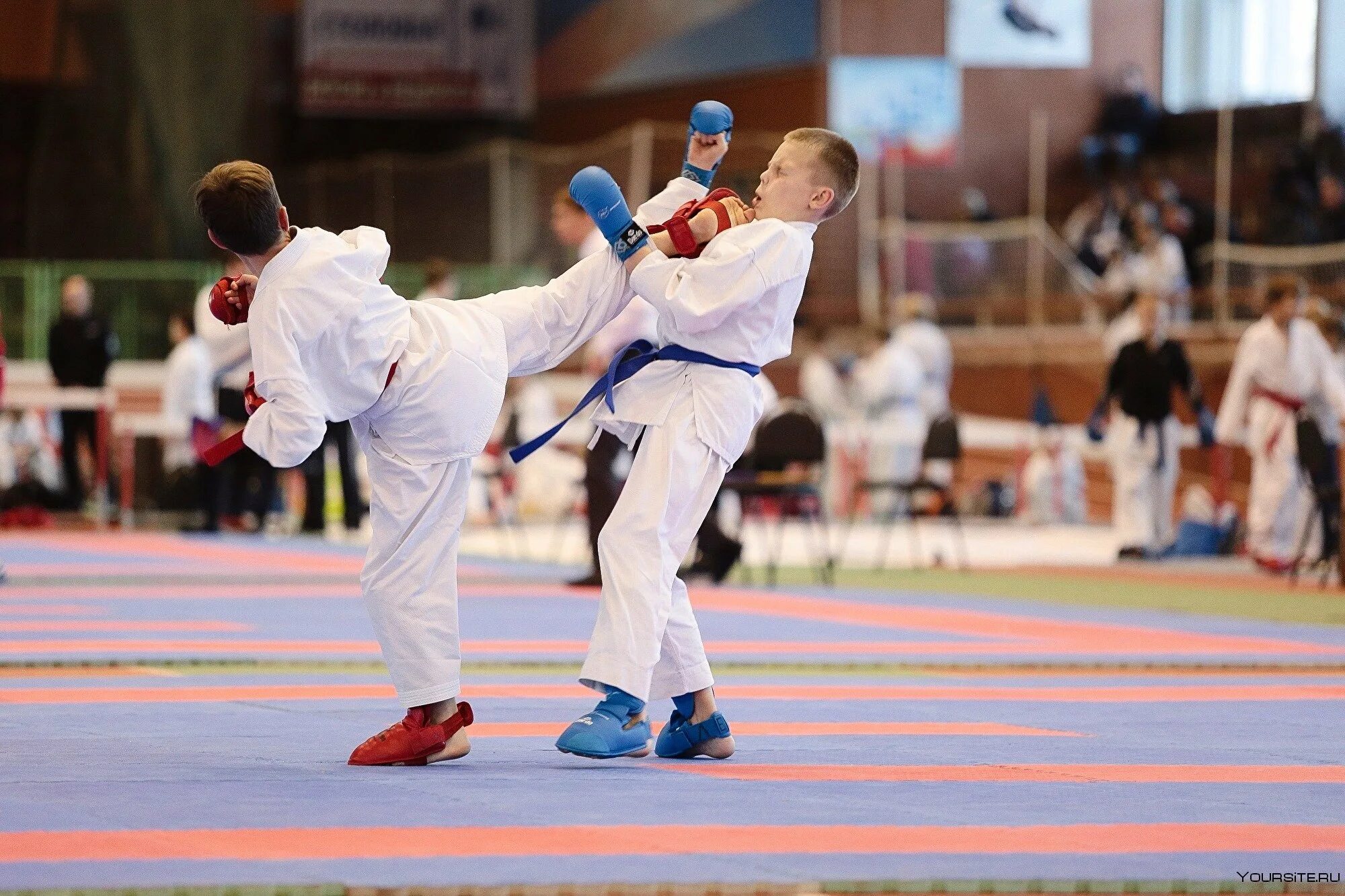 Соревнования каратэ WKF. WKF Karate бой. Каратэ киокусинкай дети. Каратэ WKF бои