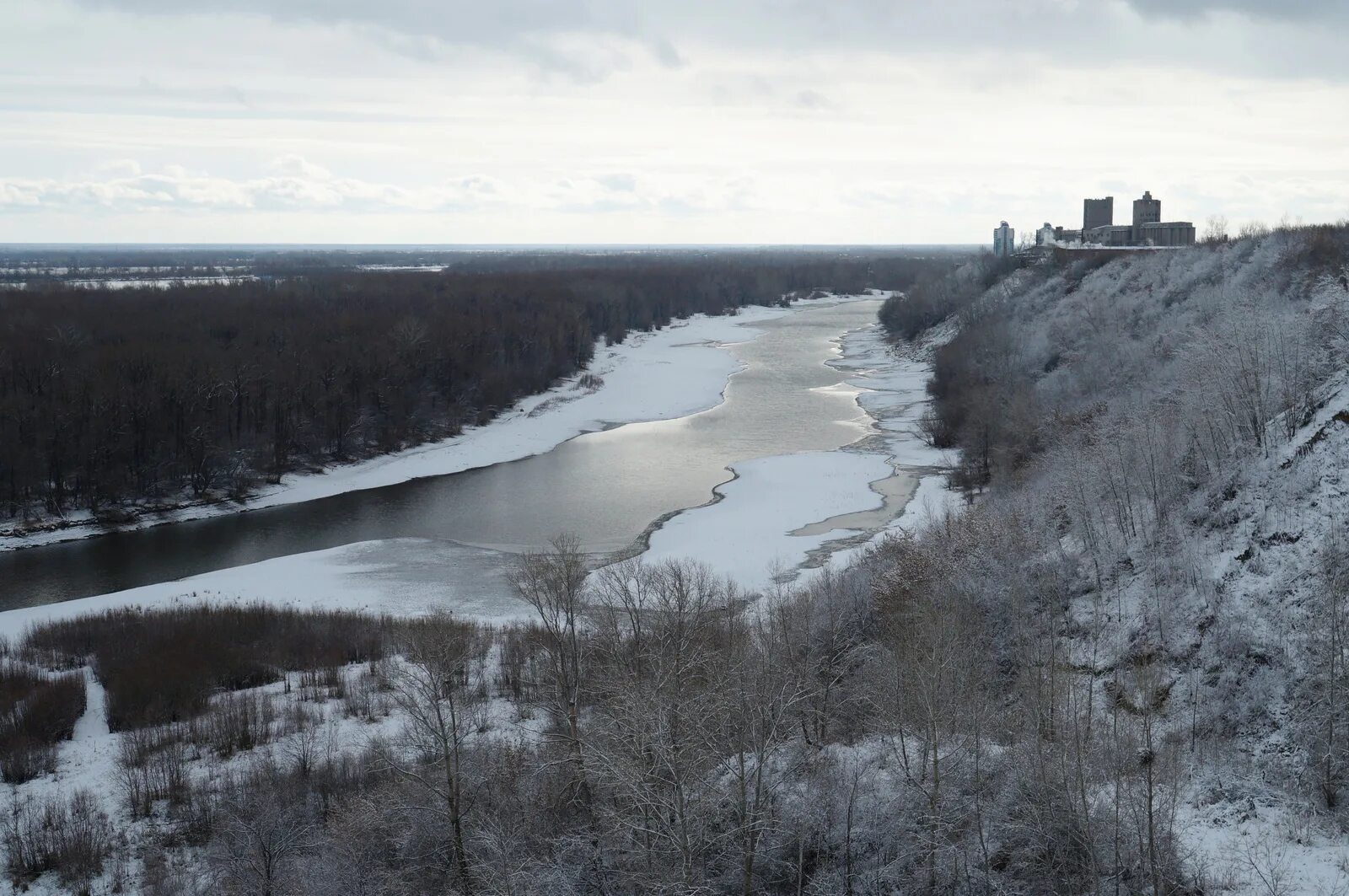 Обь зимой Барнаул. ВМС Обь Барнаул. Река Обь зимой. Реки ХМАО зима Обь. Зимние оби