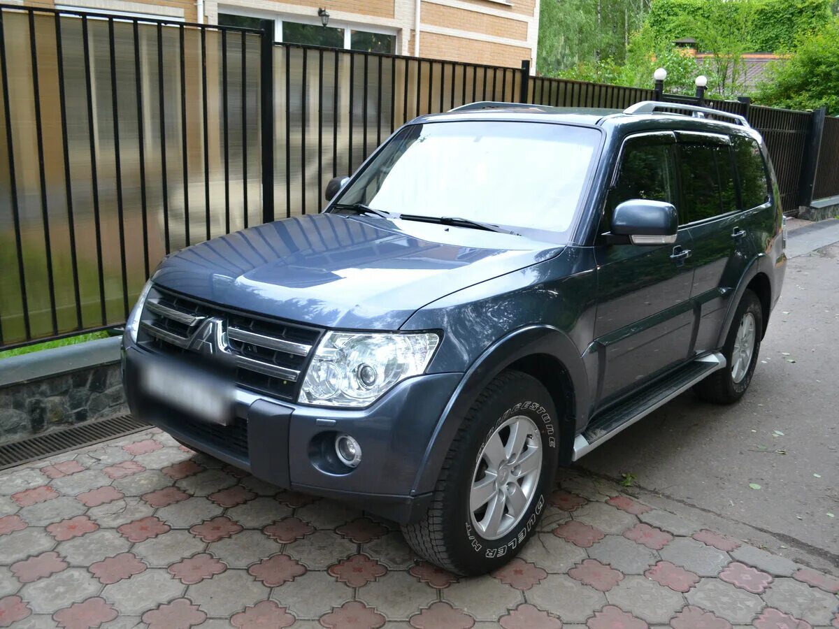 мицубиси паджеро 4 черный. Mitsubishi pajero 4 3. 2. 2. 2.