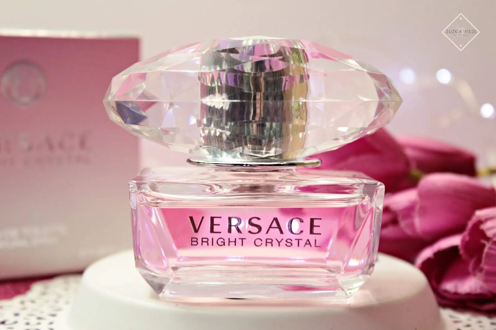 Versace bright crystal москва. Версаче Брайт Кристалл. Версаче Брайт Кристалл 30 мл. Духи Версаче Брайт. Versace Bright Crystal 90ml.