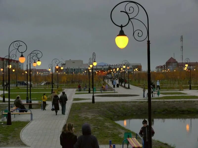 Лянтор это где. Площадь лянтор. лянтор площадь города.