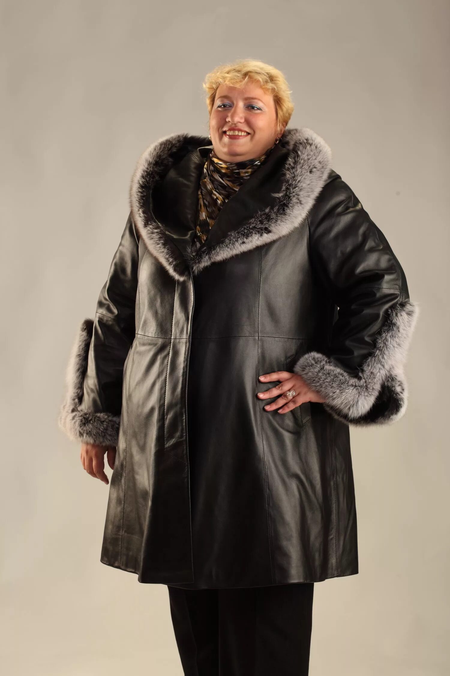 Пальто женское 56 размер купить. Зимняя одежда для полных женщин. Зимнее пальто для полных женщин. Куртки для пожилых женщин. Дублёнки для полных женщин.