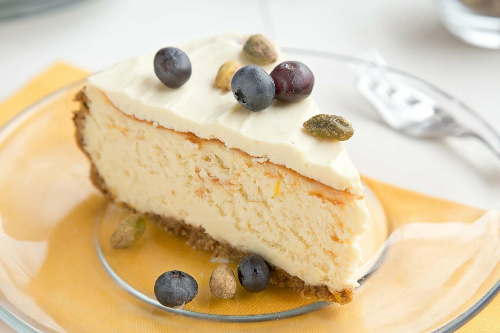 Что добавить в чизкейк. Чизкейк mascarpone. чизкейк с маскарпоне. чизкейк без выпечки с маскарпоне. чизкейк с творогом и сыром маскарпоне.