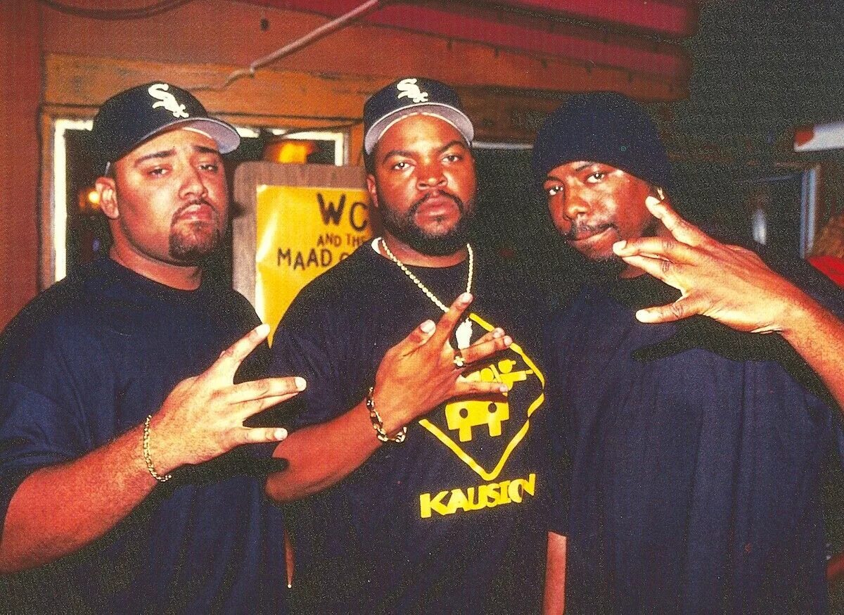 Wc ice cube. Ice Cube 90s. Ice Cube Westside. West Side Ice Cube. Ice Cube 90s распальцовка.