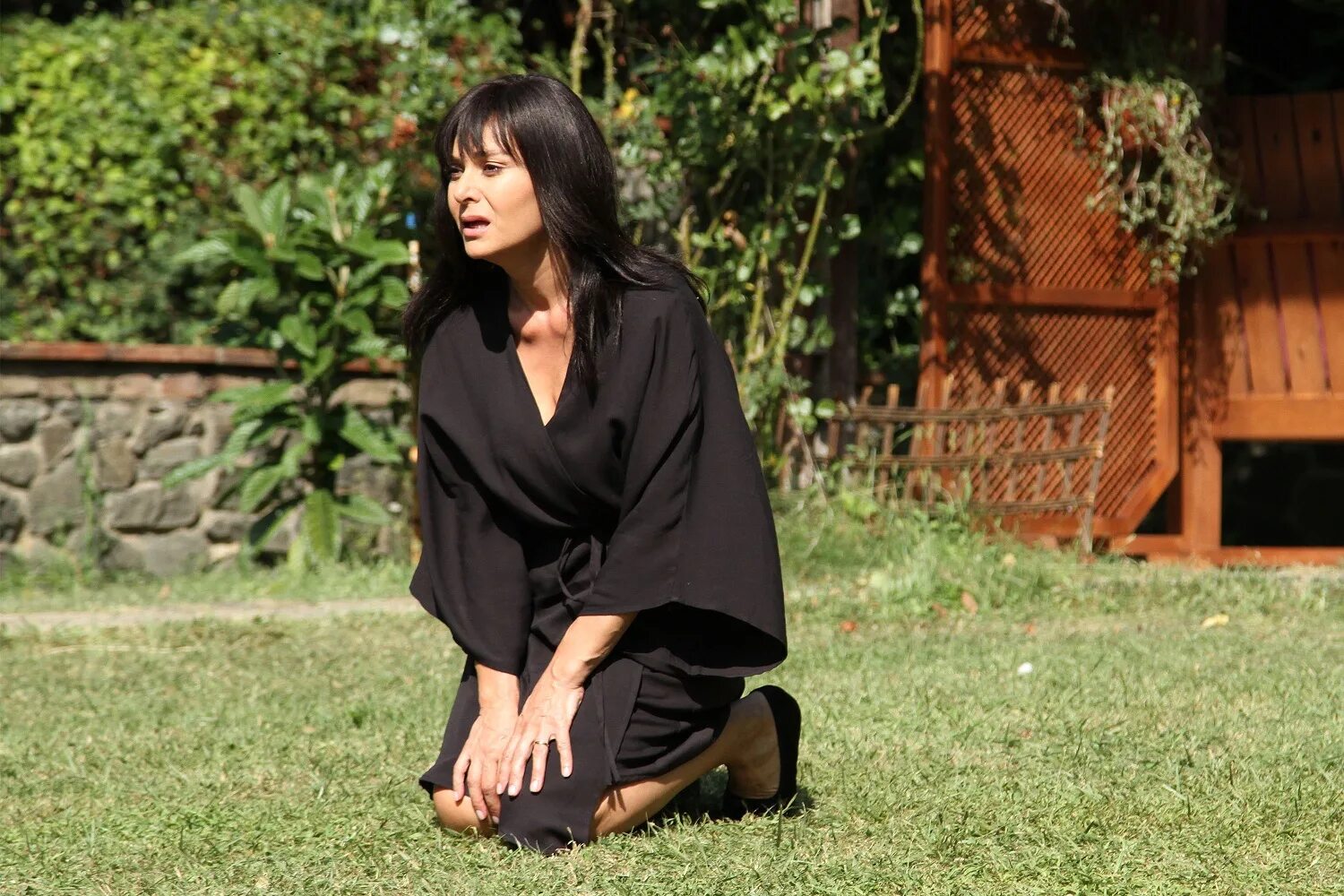 Актёры сериала королева мая. Королева мая турецкий сериал 8 серия. Королева мая сериал. Королева мая дорама. Королева майя сериал.