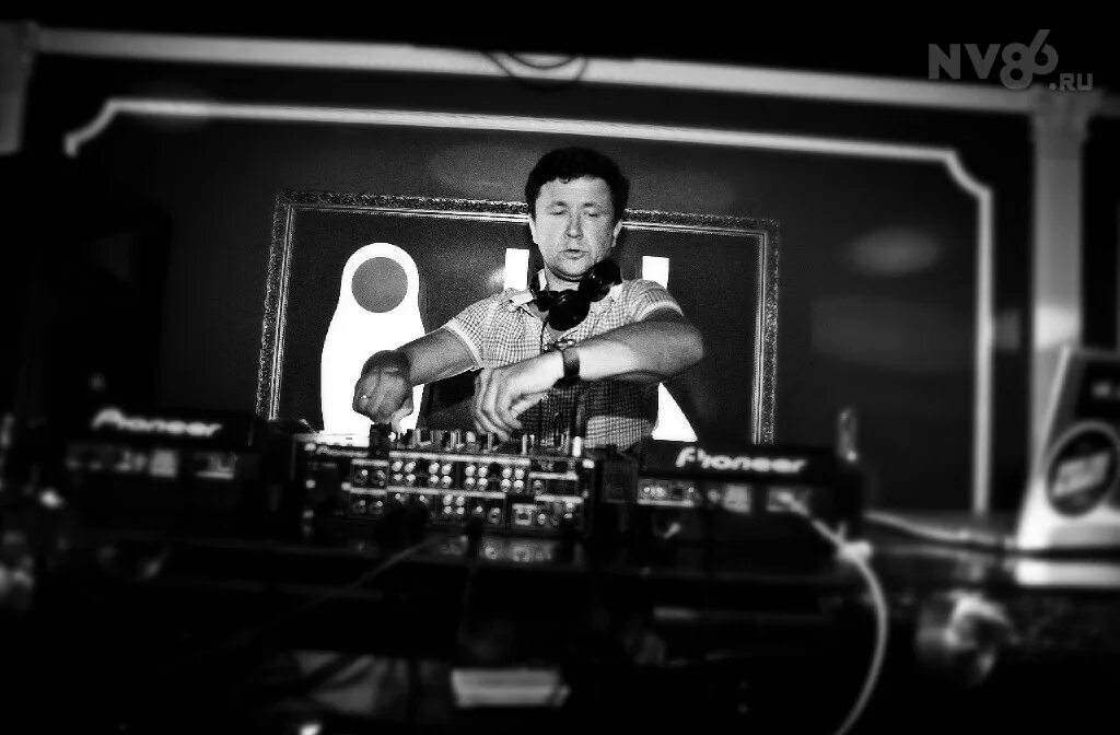 Vibe ru. DJ Maniac биография. Дубас музыкант.