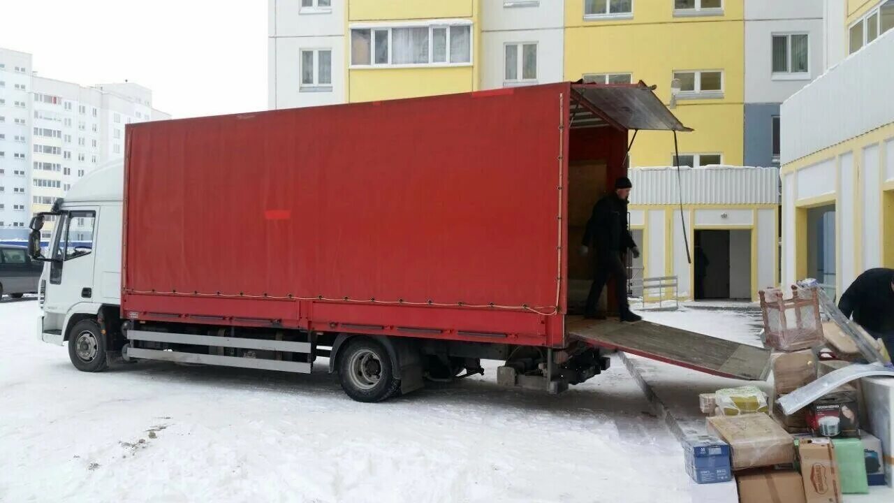 Изотерм фура 20 тонн. Перевозки тонн область. Фуры для перевозки грузов. Еврофура ман 20 тонн сцепка. Грузоперевозки фура.