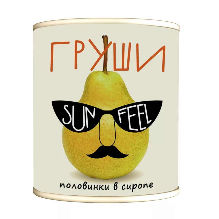 Груши половинками. Половина груши. Зеленая груша на прозрачном фоне. Консервированные груши в сиропе. Груша в разрезе.