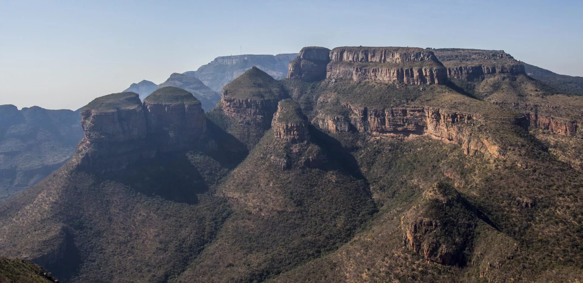 Восточное плоскогорье африки. Капские горы ЮАР. Южная Африка капские горы. Капские горы в Африке. Южная Африка Южно-африканское плоскогорье.