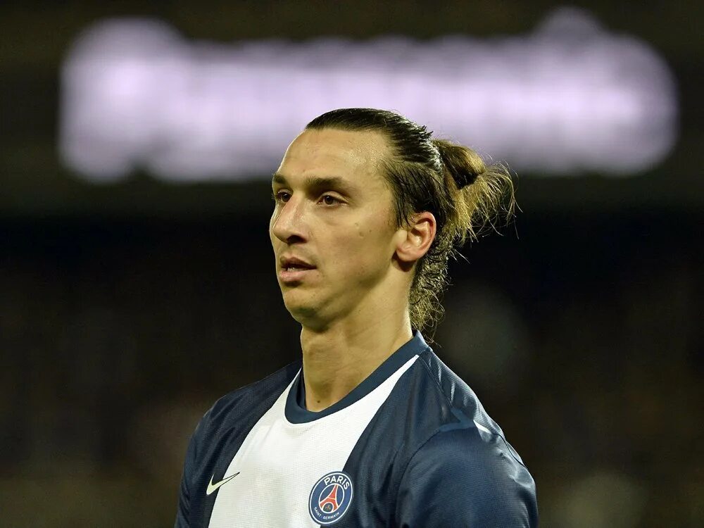 Ibrahimovich. Златан ибрагимович фото молодой. Златан футболист. Русский златан. Златан ибрагимович 2022.