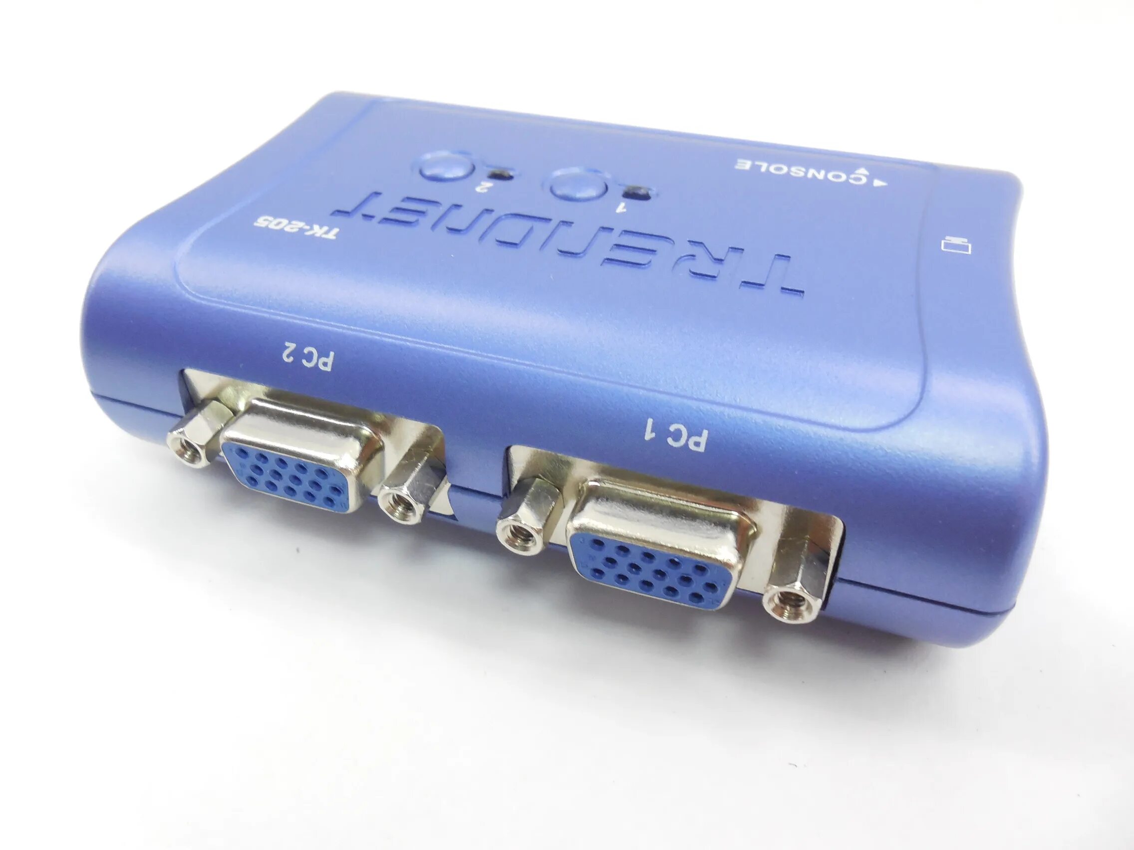 Trendnet tk. Trendnet tk 205k. trendnet kvm switch tk-205. kvm переключатель d-link kvm-121 2 port (клавиатура,мышь,svga.audio). trendnet tk-205.