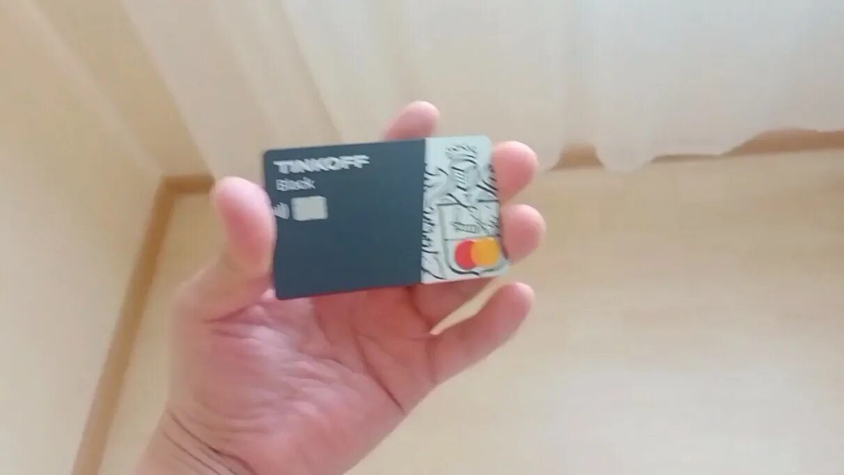 Карта тинькофф джуниор. Тинькофф банк дебетовая карта junior. Картинка тинькофф банк. Счёт копилка tinkoff junior. Новая эмблема тинькофф.