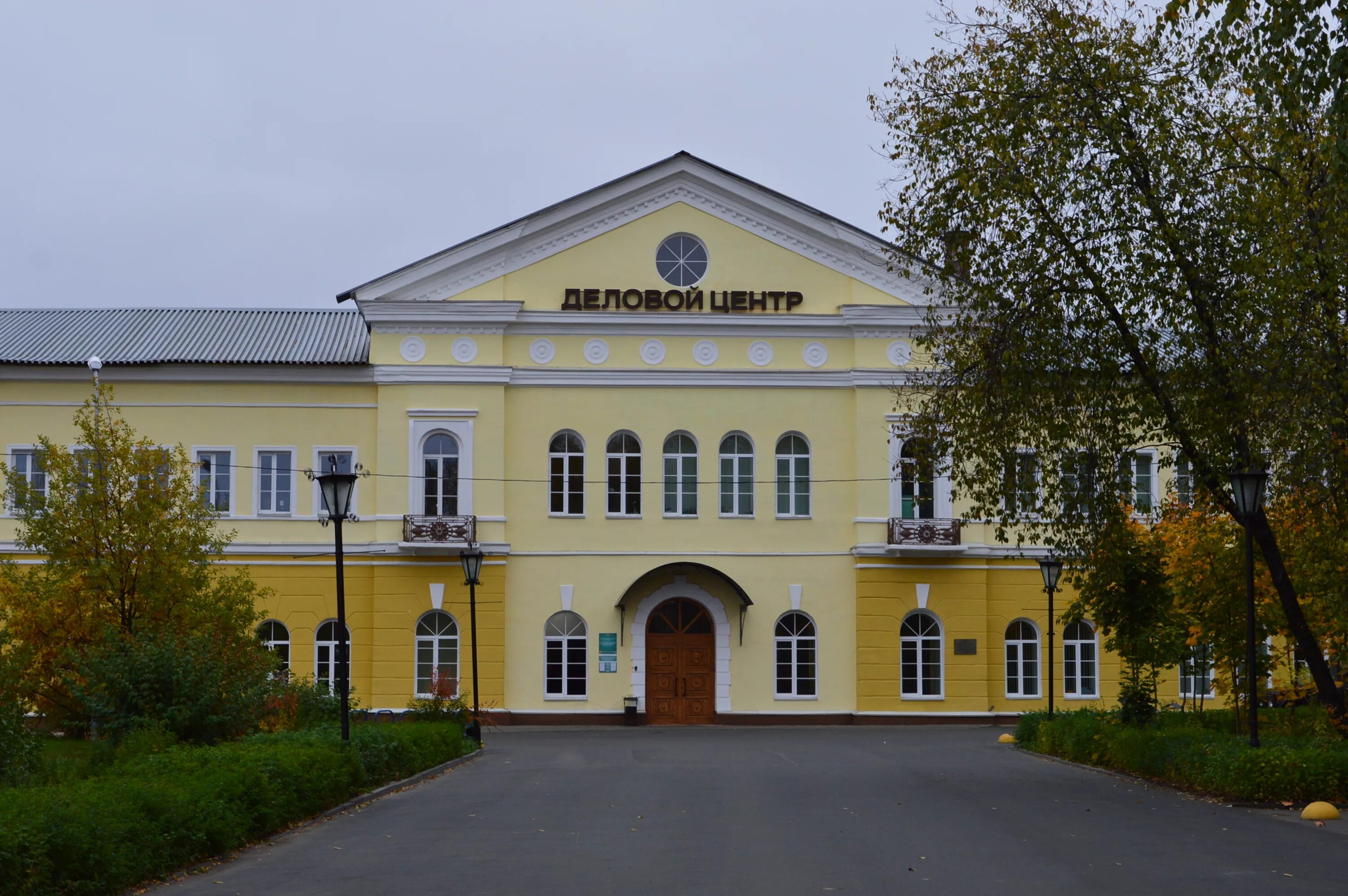 Литейная площадь 3 ямка петрозаводск. Петрозаводск карта литейная площадь 3. Литейная площадь 3 петрозаводск. Литейная 3 петрозаводск. Мфц петрозаводск первомайский 33.