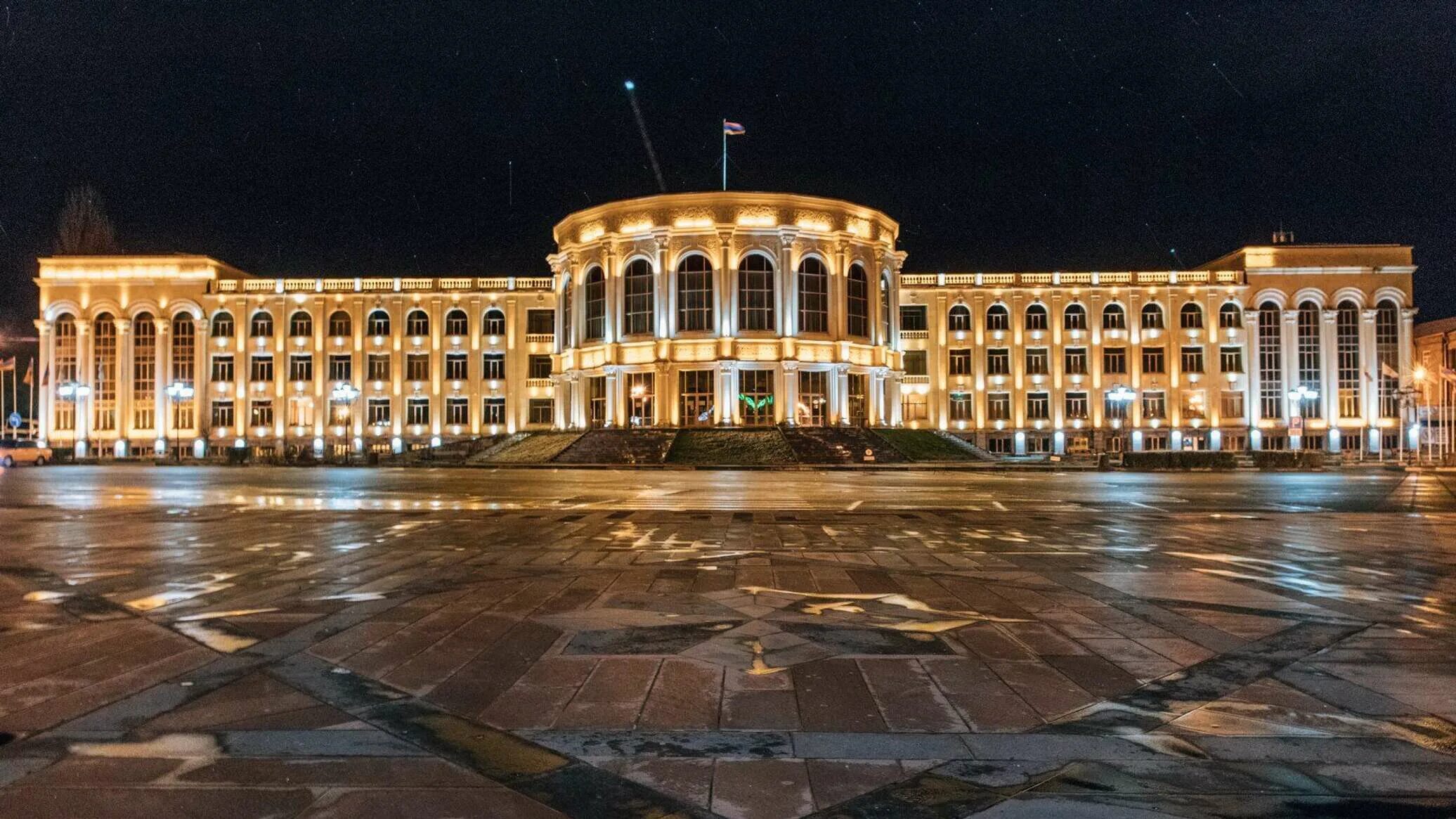 Гюмри центр. Гюмри центр города. гюмри армения. город гюмри армения. гюмри центральная площадь.