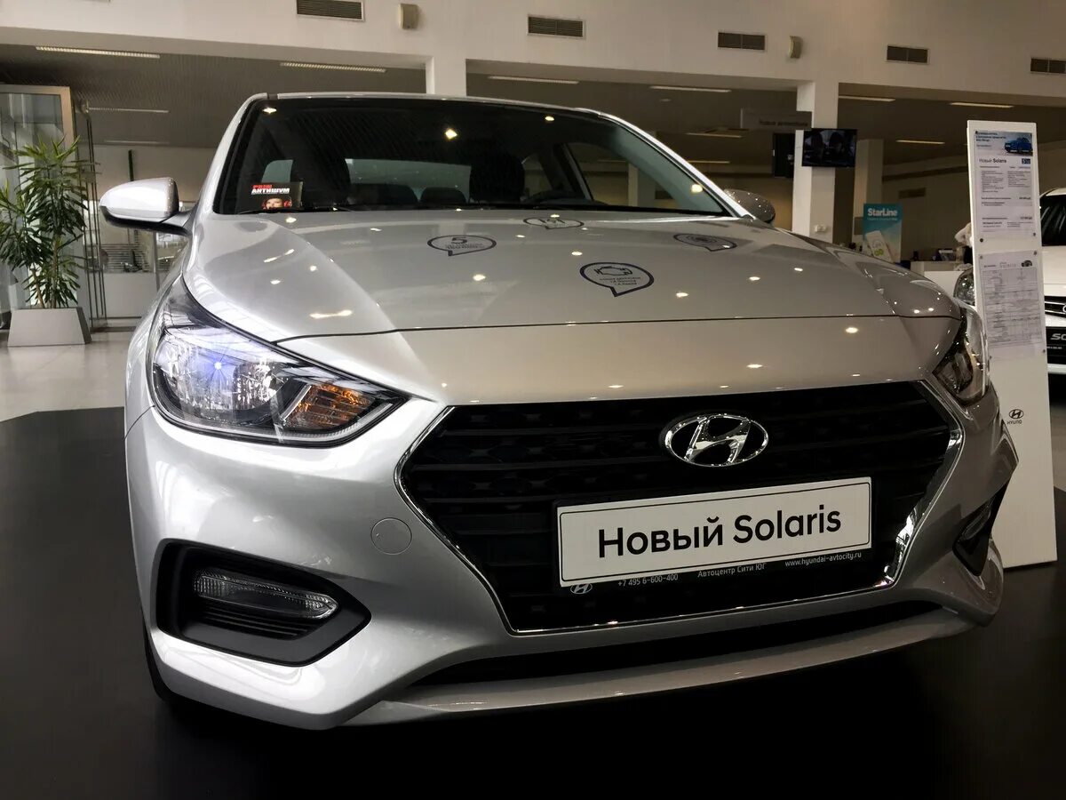 Хендай солярис новый 1.6. Hyundai Solaris 2017 седан. Хендай Солярис 2021 черный. Хендай Солярис 2024. Новый Hyundai Solaris дилер.