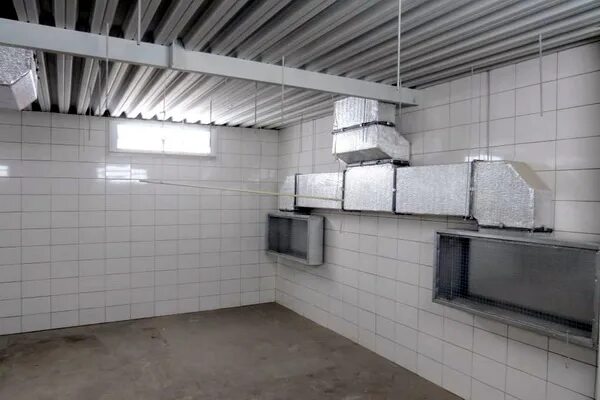 приточно-вытяжной блок для покрасочной камеры. приточка и вытяжка в покрасочной камере. вытяжка для покрасочной. сделать вытяжку для покраски. вытяжка для покрасочной.