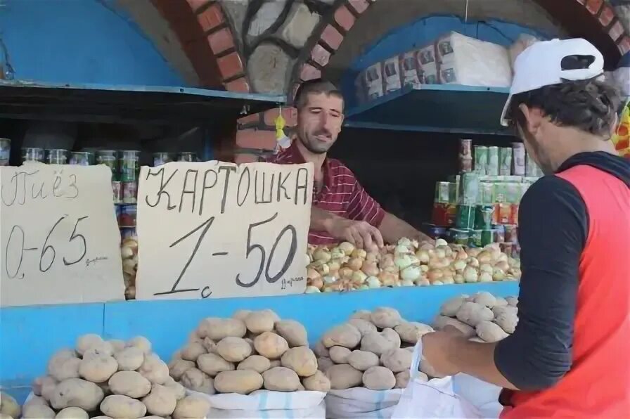 Рамадан у таджиков. Таджикистан рынок. Таджик на рынке. Рамадан в Таджикистане. Таджикский рынок материалов.