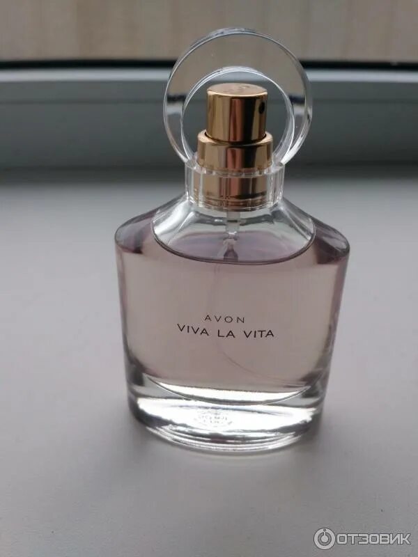 Вива ла вива эйвон. Духи avon viva la vita. духи вива ла вита. духи вива ла вита эйвон. духи эйвон женские вива ла вита.