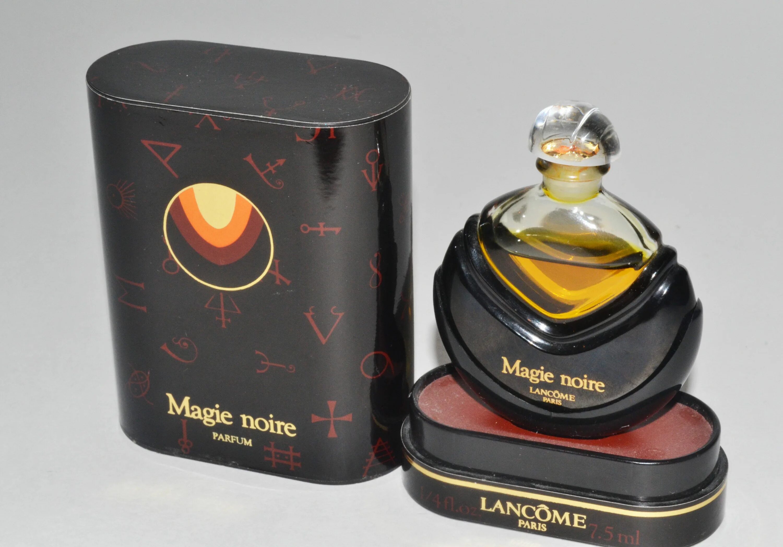 Lancome magie noire. Духи ланком magie noire. Духи французские magie noire Lancome. Lancome magie noire духи 7,5мл.