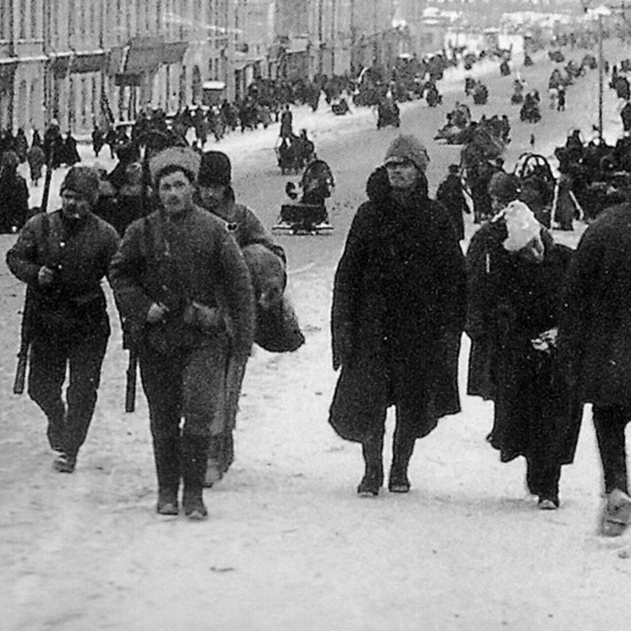 Правительство во главе с колчаком город. Ноябре 1919 Иркутск. Красная армия разбивает белую. Омск во время гражданской войны.