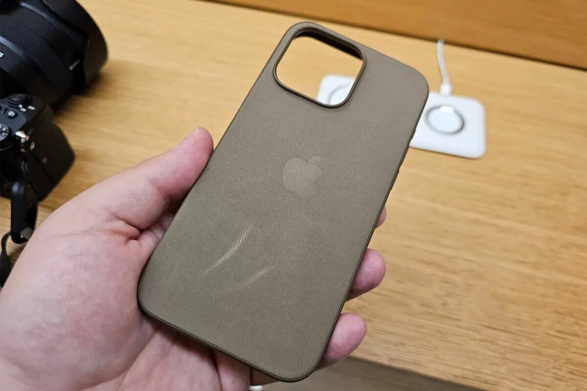 Iphone 15 pro finewoven. FINEWOVEN Apple.