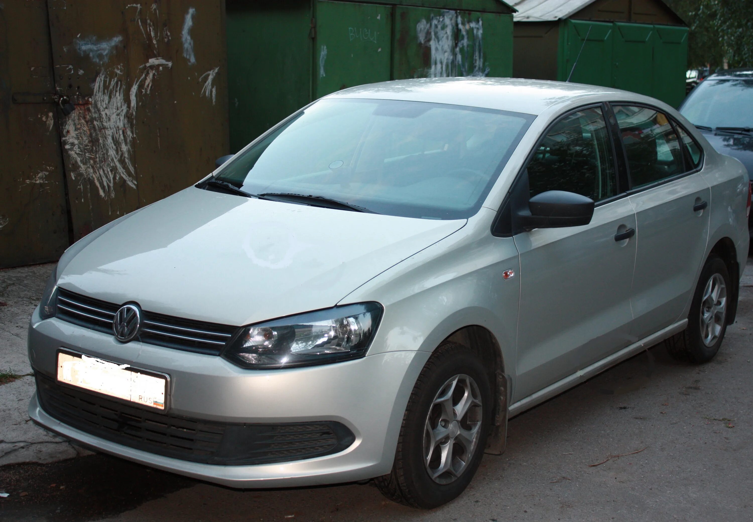 Поло седан 2012 Silver Leaf. Поло седан Silver Leaf. Фольксваген поло 2017 серебро. Volkswagen Polo седан Trendline. Купить фольксваген поло седан 2014