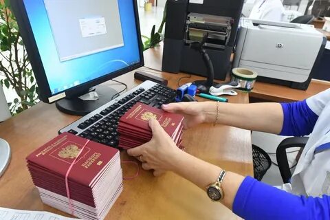 Выдавать начал