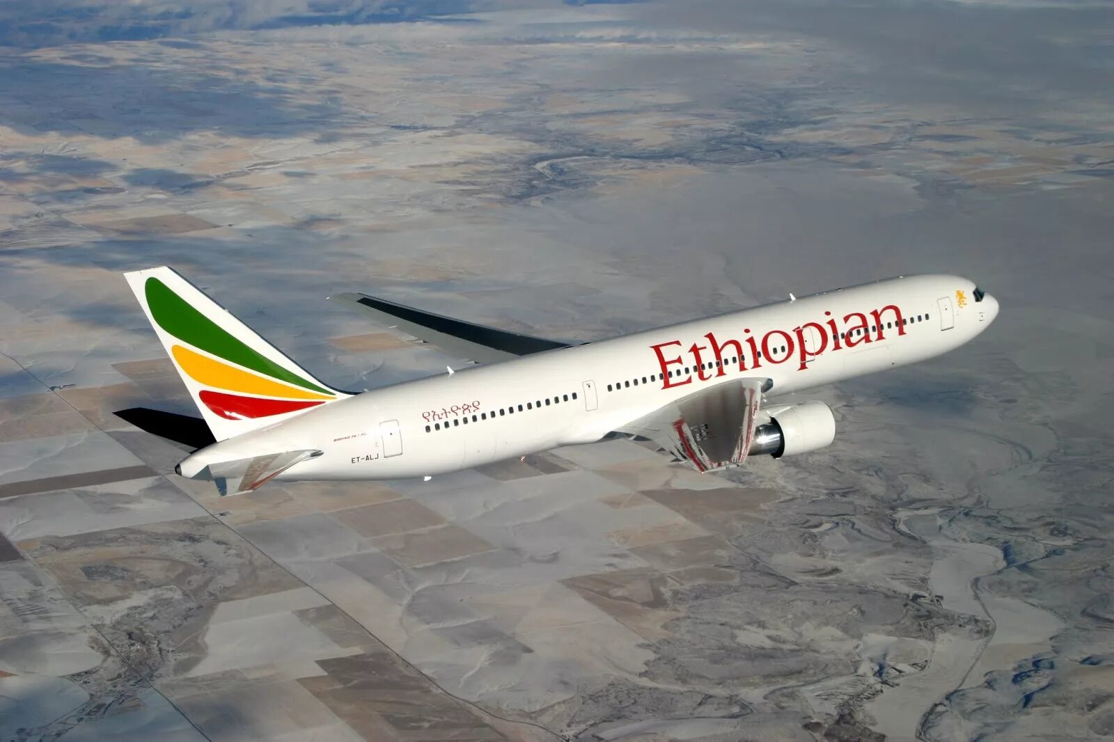 Ethiopian airlines рейс. Авиакомпания Эфиопиан Эйрлайнс. Ethiopian Airlines самолеты. B787 Ethiopian Airlines. Эфиопия Аирлинес.