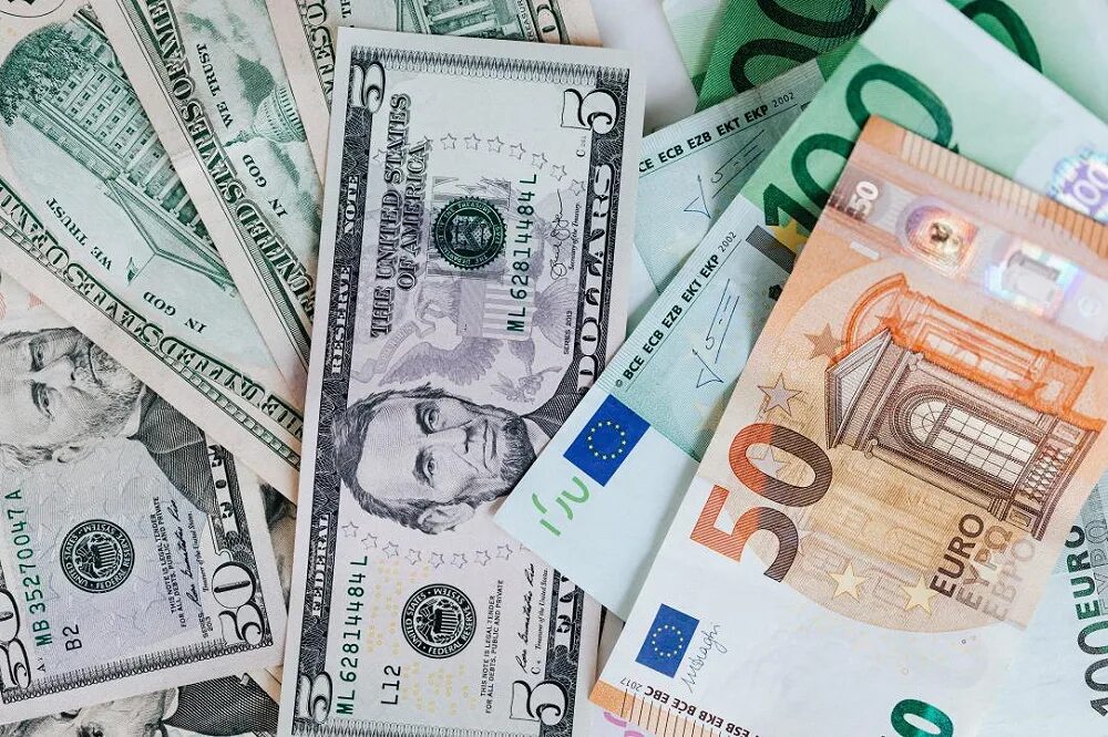 Hedge funds sit out the emerging market turmoil