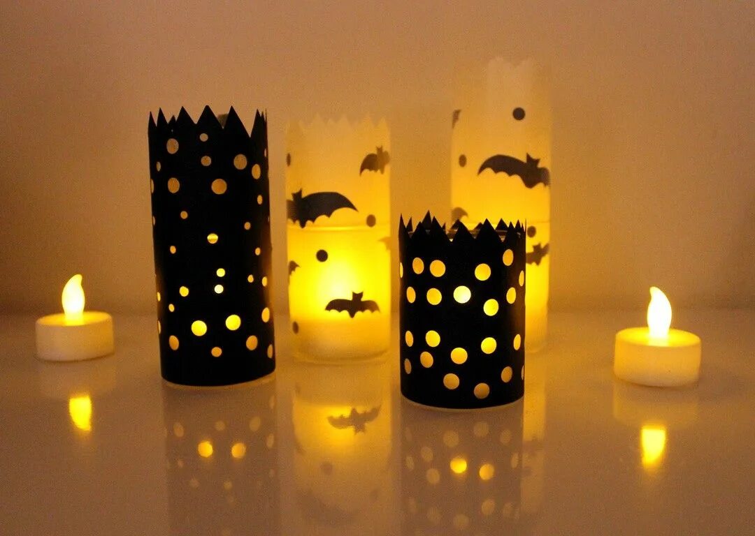 Декор свечей на Хэллоуин. Украсить свечи к Хэллоуину. Свечи на Хэллоуин своими руками. 3д свечи для Хэллоуина.