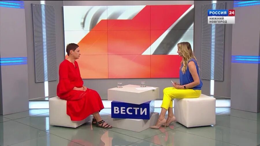 Интервью вестям антон сошкин. Василий разумнов липецк. Россия 24 телеведущие канала «россия-24». Интервью вести программа. Ведущий вестей.