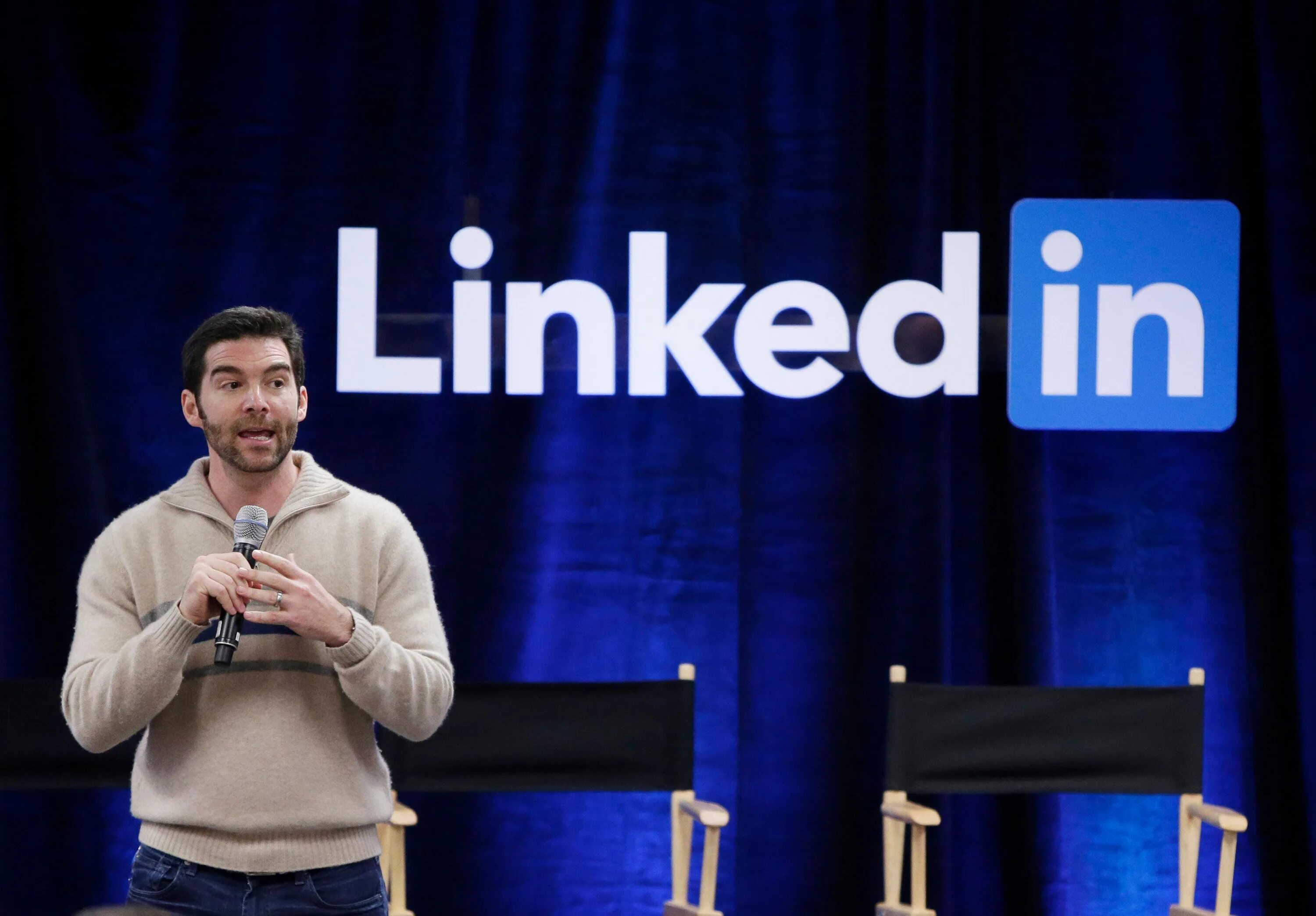 Ceo linkedin. Джефф уайнер. linkedin photo. linkedin microsoft. vayner media.