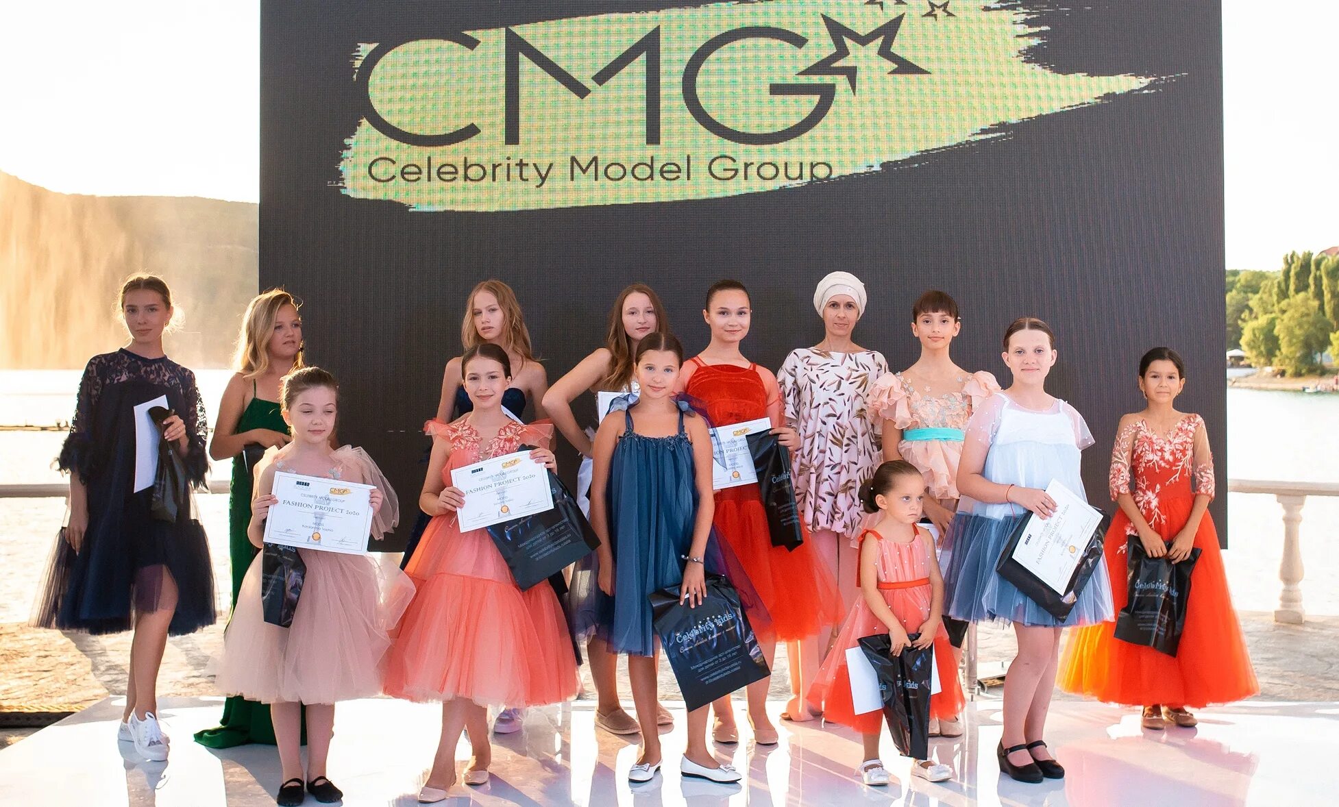 Школа моделей. Top Secret Kids детское модельное агентство. Celebrity model Group модельное агентство.