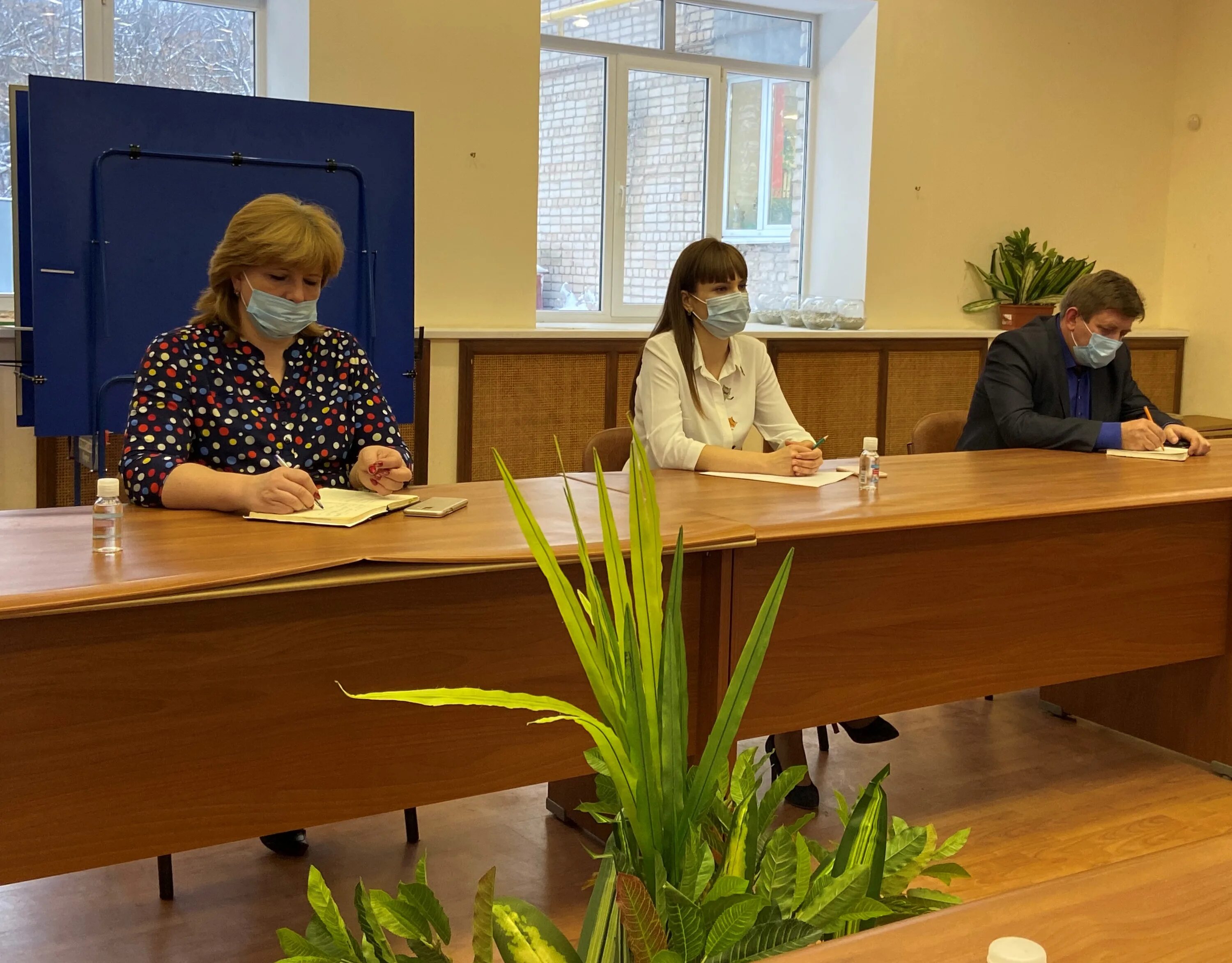 Новости министерства экологии. Новости министерства экологии. Росприроднадзор тюмень. Министр экологии лихачев. Зам министр экологии республики саха якутия.