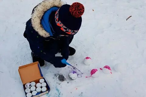 Зимой на улице металл на ощупь