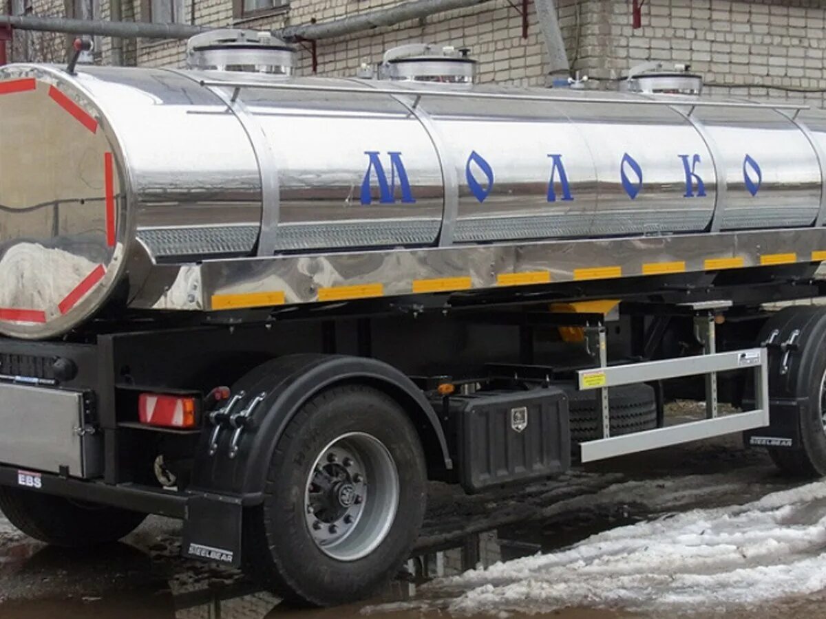 Полипропиленовая емкость 75 м3. Емкость полипропиленовая с люком сбоку. Бак металлические для воды 5м3. Металлический резервуар трёхсекционный 30 м3. Цистерна цтк 8/0.