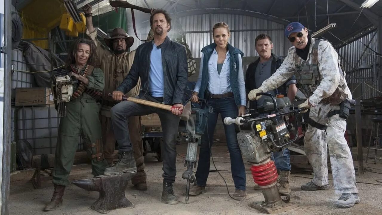 дрожь земли 2. дрожь земли фильм 1989 червь. дрожь земли 2 фильм 1996. (tremors-6). дрожь земли 5: кровное родство фильм 2015.