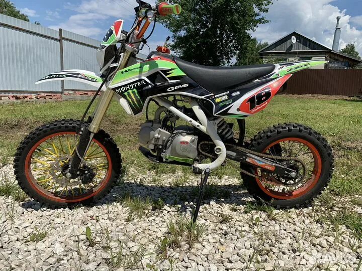 Питбайк bse mx 125. Зеленый питбайк кайо 140. Kayo crf 125 зеленый. Питбайк велс crf 140. Питбайк bse зелёный.