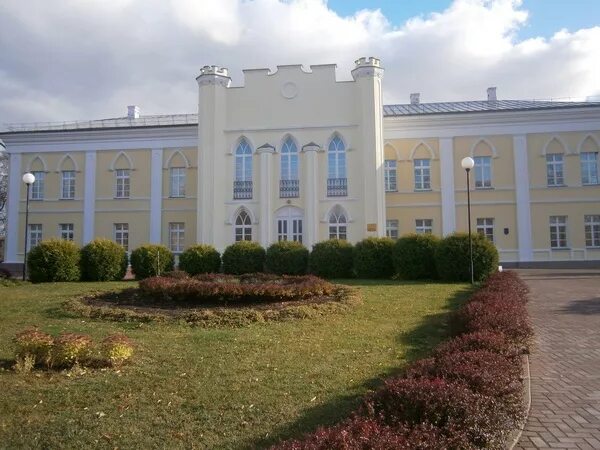 Сайт 3 школа кричев. Кричев школа номер 1. средняя школа 3 кричев. кричев парк. кричев фото города.