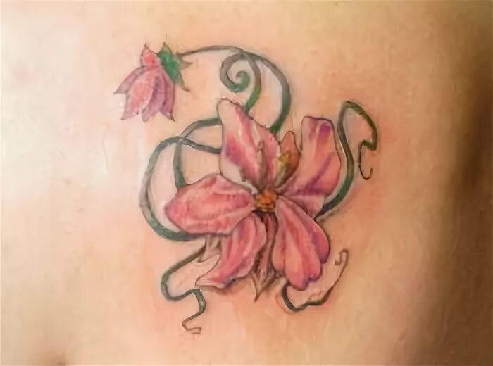 Значение клейма лилии на плече миледи. Миледи лилия. клеймо лилия. тату миледи. лилия тату миледи.