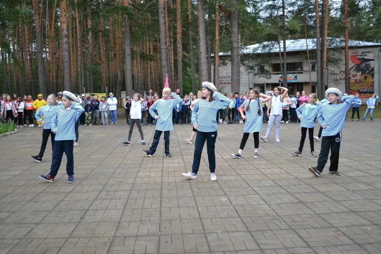 Лагерь солнечный шелеховский район. Детский лагерь берёзка ковров. Лагерь березка владимирская область. Детский оздоровительный лагерь солнечный владимирская область. Лагерь солнечный тула.