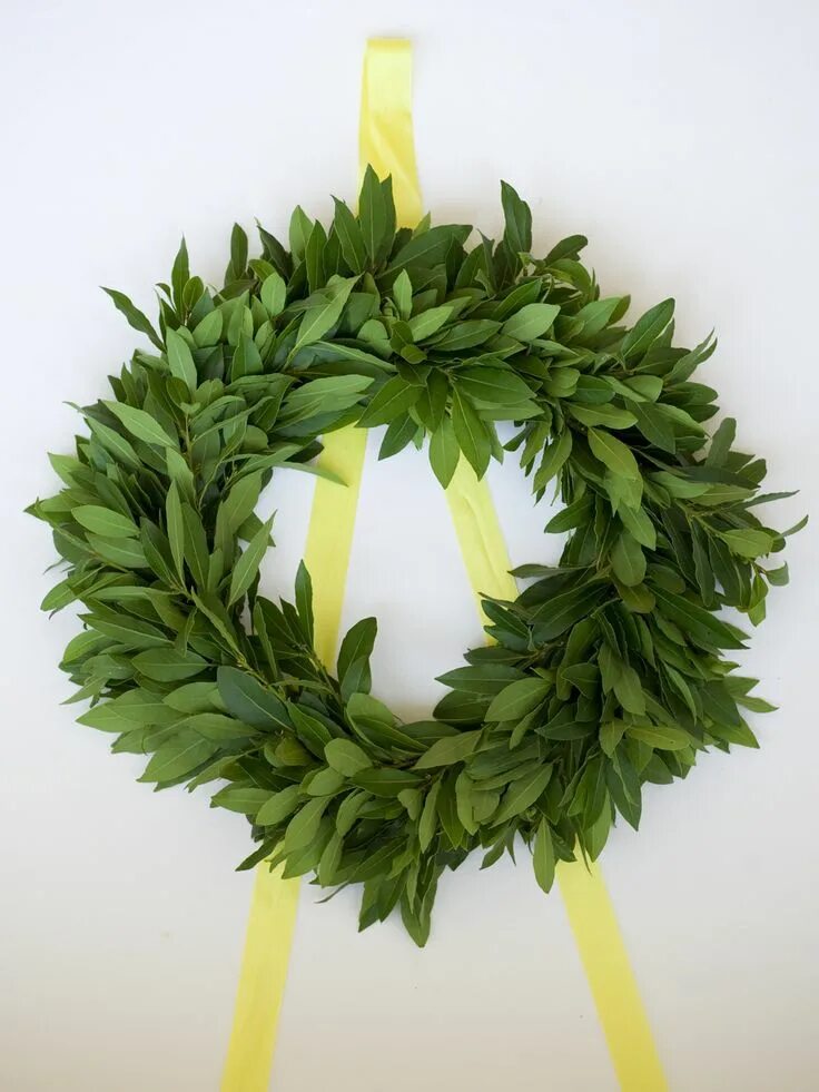 Making wreath