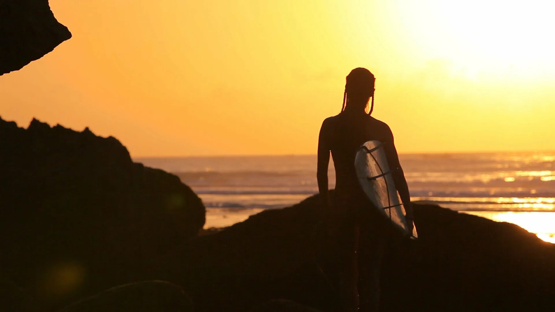 она удивительная женщина.