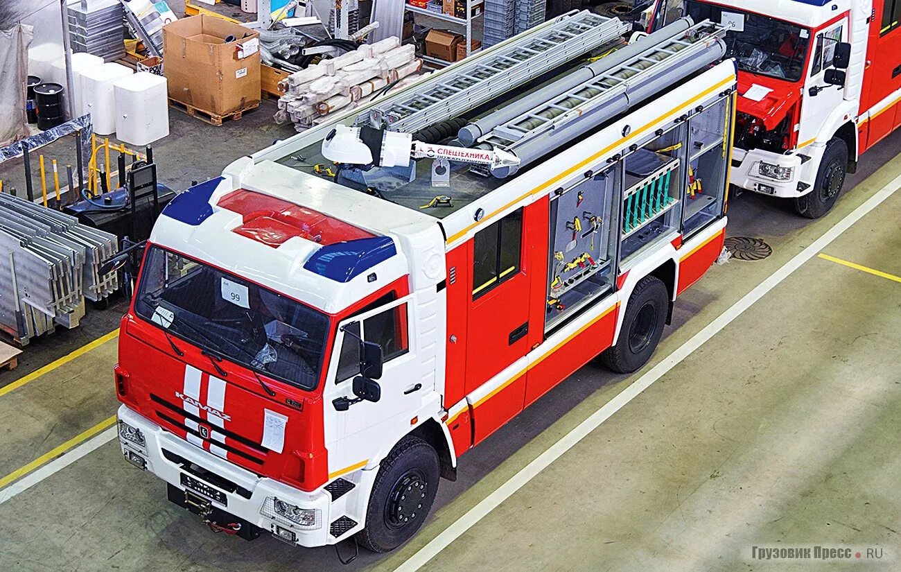 2 40/4 камаз 43265. Icm зил 131 пожарный. Розенбауэр камаз ац 3,2 -40/4. Технопарк урал пожарная машина. Сборка пожарной машины.