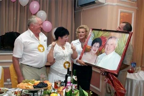 Что подарить родителям на 35 лет совместной